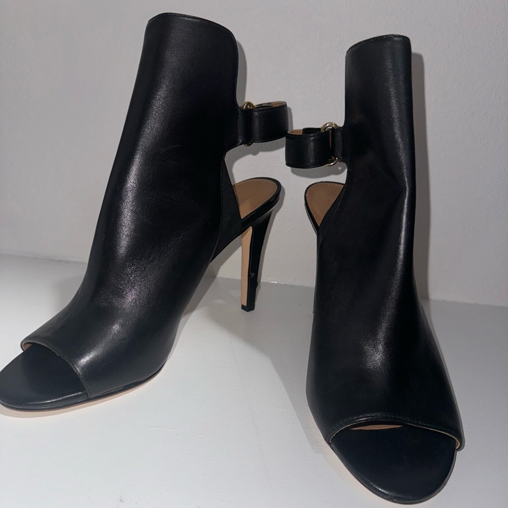 Size 10 booties Calvin Klein